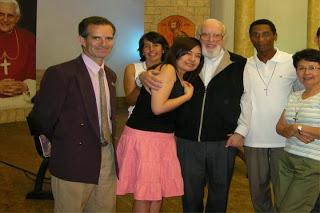 P. IGNACIO LARRAÑAGA: “PARA QUE SE ENAMOREN DE CRISTO”. ENTREVISTA EN PAX TV, abril 2009