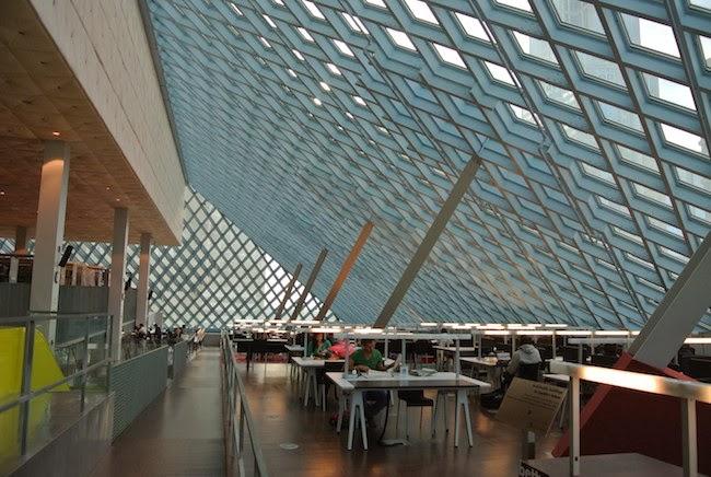La biblioteca central de Seattle