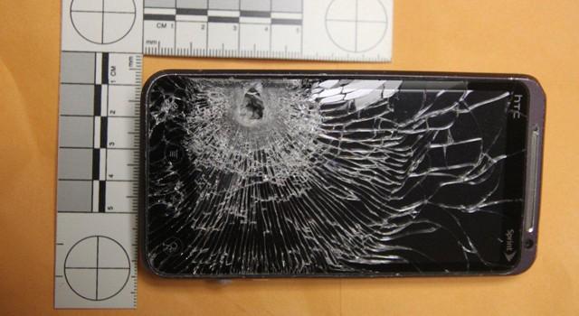 HTC envió un nuevo teléfono a hombre salvado por su EVO 3D