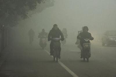 CONTAMINACIÓN ATMOSFÉRICA PELIGRO MORTAL