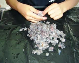 Todos elaboramos la pasta del Papel Maché