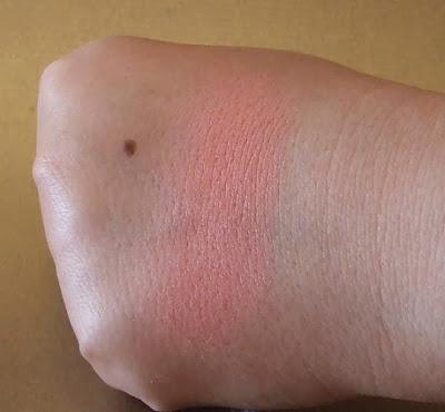 “Shine Blusher” – un precioso colorete de RIVECOWE en WISHTREND (From Asia With Love) “Shine Blusher” – un precioso colorete de RIVECOWE en WISHTREND (From Asia With Love)