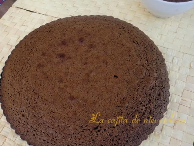 Tarta de vino y tres chocolates