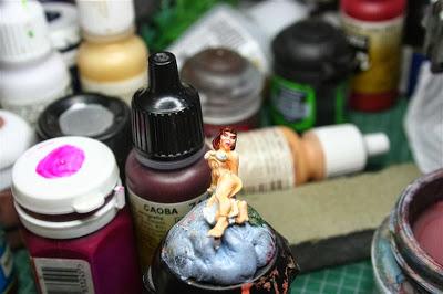 Pintura del pelo de la esclava con caoba