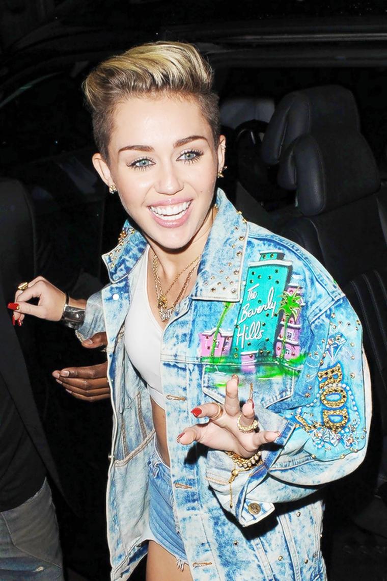 Style inspiration:  Miley Cyrus (Disney' s Tales)