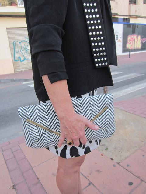 LOOK268-1.11.20137:30'' PRINT WHITE & BLACK''¡¡Hola a...