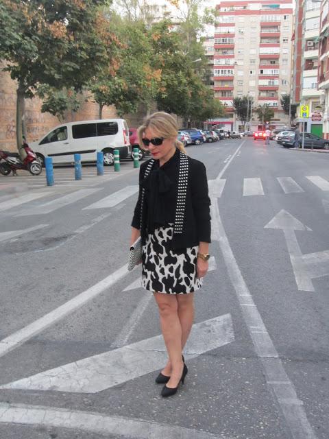 LOOK268-1.11.20137:30'' PRINT WHITE & BLACK''¡¡Hola a...