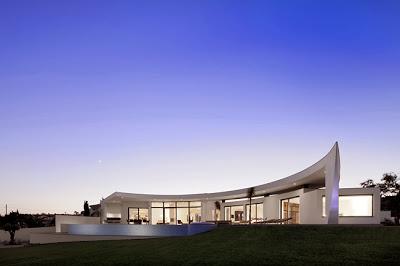 Casa Minimalista Circular