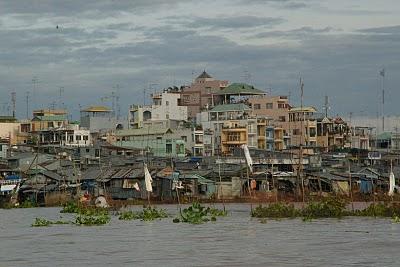 Si Ho Chi Minh levantara la cabeza y se topara con Saigon...