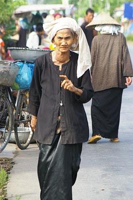 Si Ho Chi Minh levantara la cabeza y se topara con Saigon...