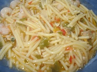 Fideos marineros y cacitos de caldos knorr