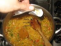 Fideos marineros y cacitos de caldos knorr