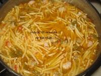 Fideos marineros y cacitos de caldos knorr