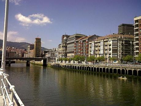 BILBAO Vistas de la Ría desde el Paseo del Arenal