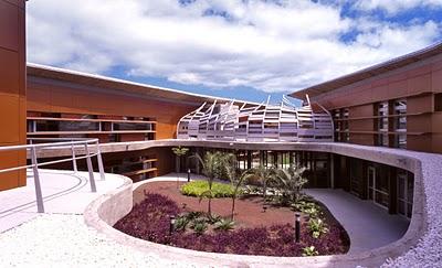 UNA CRÍTICA A LA NORMATIVA DE LA CONSTRUCCIÓN