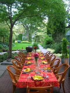 Lunch alfresco eclectic landscape