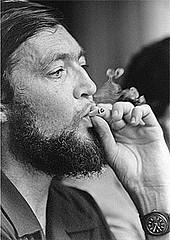 De la vida cotidiana de Julio Cortázar.