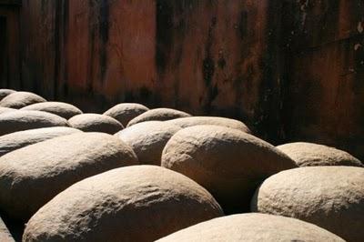 Artesanía decoración piedras de cartón