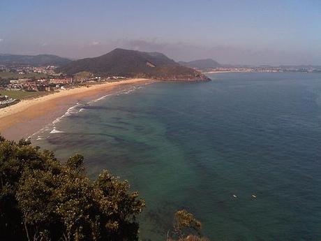 Playa de Berria desde Monte El Buciero. Santoña