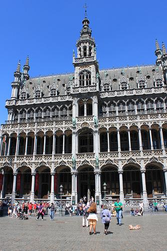 Verdes en la Grande Place de Bruselas