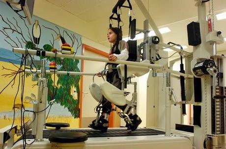 Fundación Borja Sánchez y la Universidad Internacional Valenciana recaudan fondos para un robot para niños con movilidad reducida