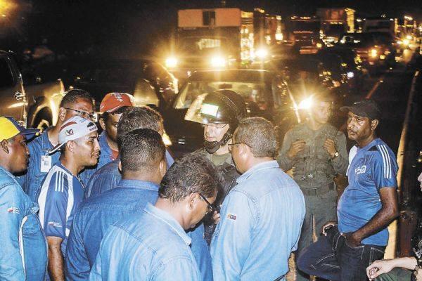 Alerta Nicolás que uno de los epicentros de la conspiración en tu contra la tienes en el Estado Bolívar (V).