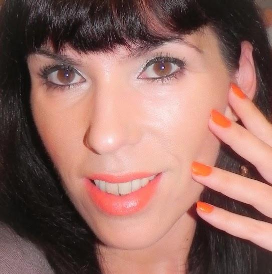 Look: Hay naranja más allá de Halloween