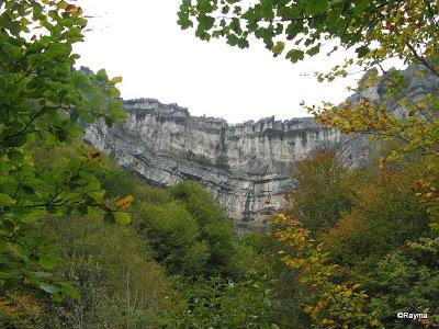 Nacedero del río Urederra, Sierra de Urbasa (Navarra) 26-10-13