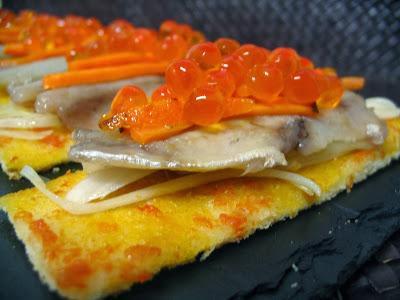 CEVICHE DE BOQUERONES CON HUEVAS DE SALMÓN