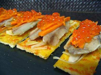CEVICHE DE BOQUERONES CON HUEVAS DE SALMÓN