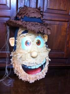 Piñata Tadeo Jones