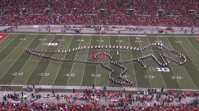 La coreografía jurásica de la Ohio State University Marching Band