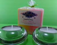 ceremonia de las velas con veladora de salud, dinero y amor