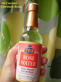 BIZCOCHO DE ALMENDRAS AL AROMA DE AGUA DE ROSAS