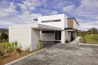 Elegante y Moderna Casa en Medellin