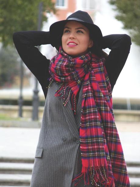 PINSTRIPES VEST