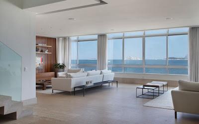 Casa Minimalista Frente al Mar