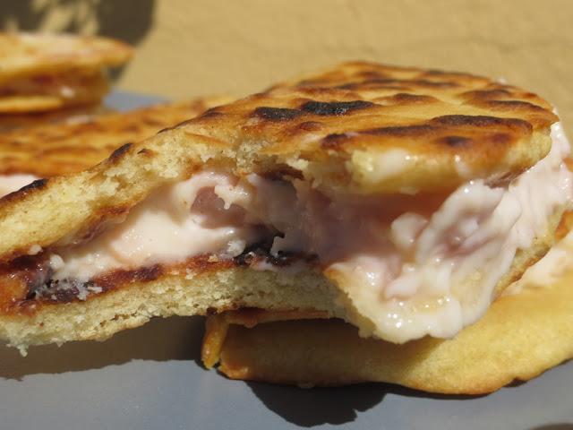 Piadinas de jamón y queso