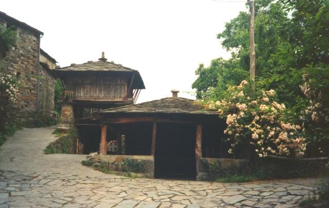 os teixois Conoce el conjunto etnográfico de Teixois