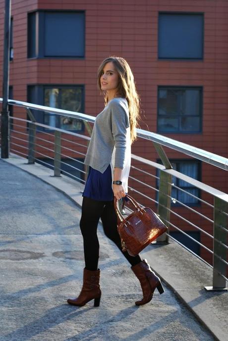 Klein blue fringes alert!