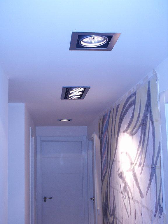 ¿Cómo ILUMINAR el PASILLO?