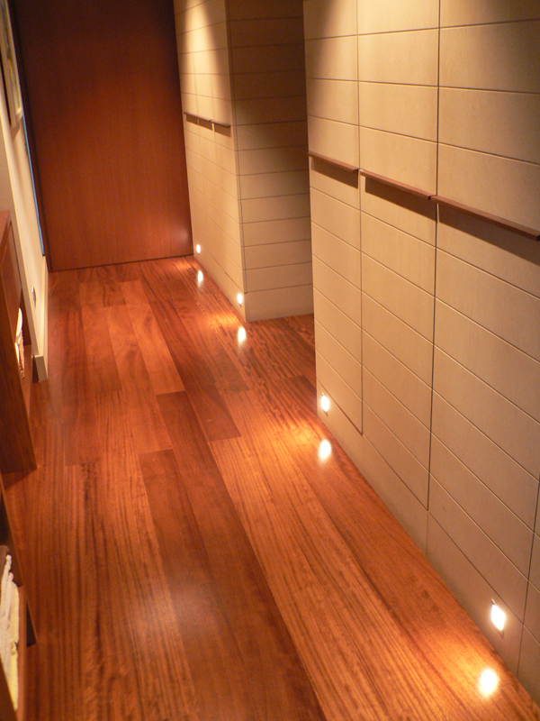 ¿Cómo ILUMINAR el PASILLO?