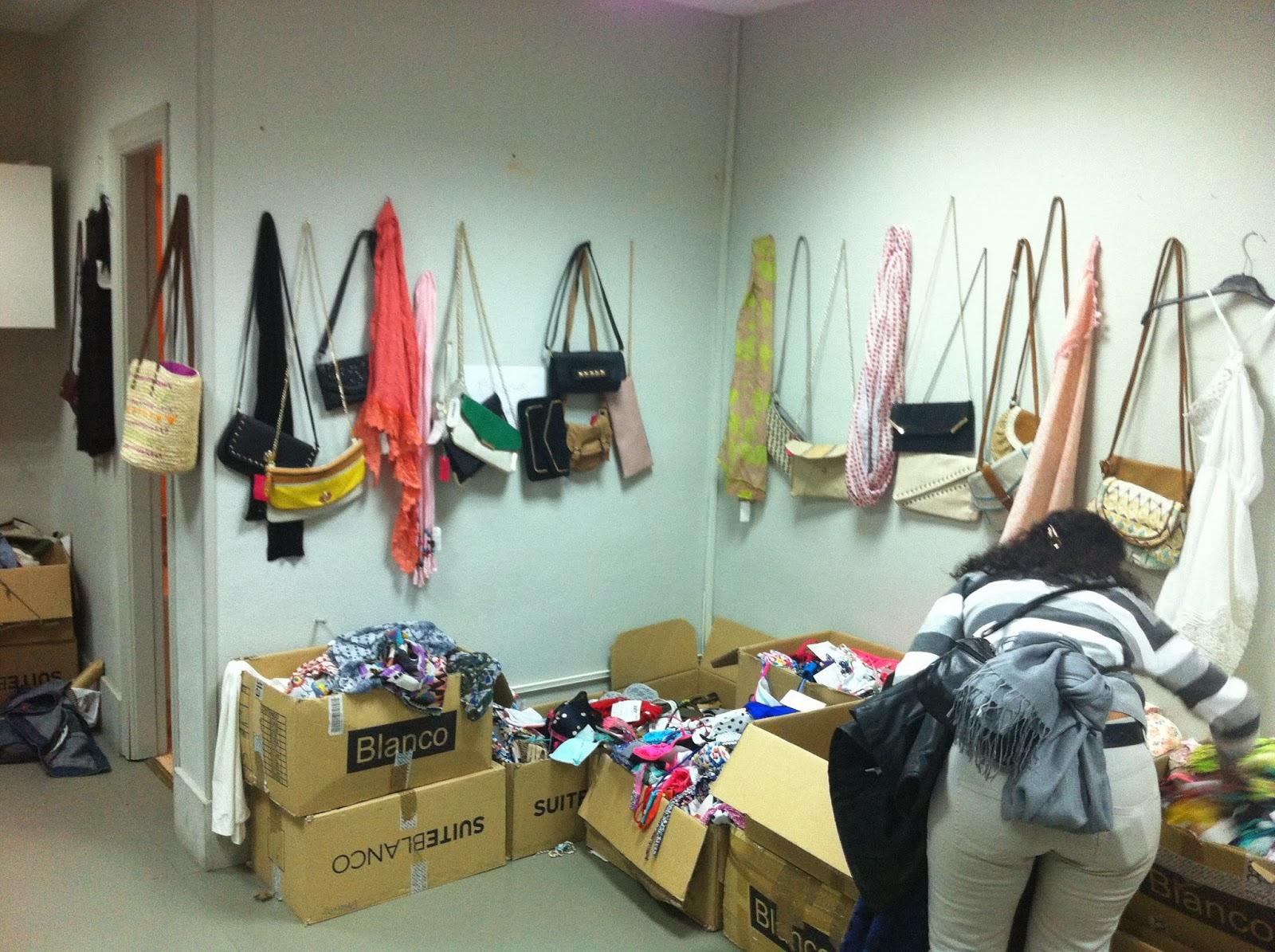 OUTLET ROPA BLANCO + TUUU LIBRERÍA (antes Libros Libres)