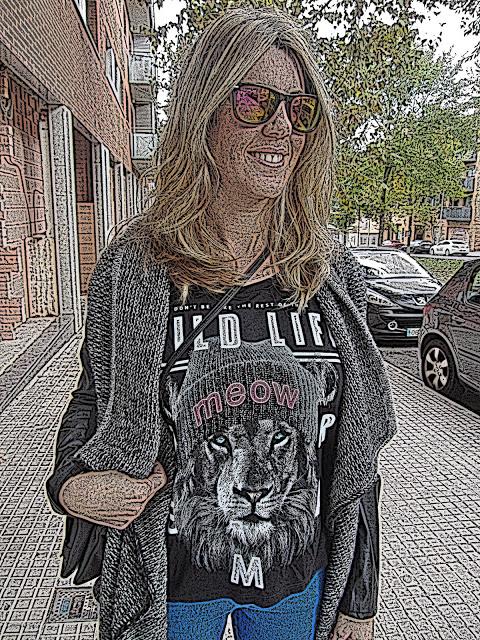 Azul Klein y Negro