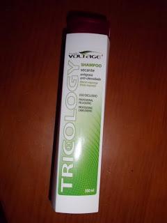 Champú Tricology, efecto esponja contra la grasa. Champú Tricology, efecto esponja contra la grasa.