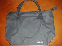 Un montón de muestras de cosmética y perfume.