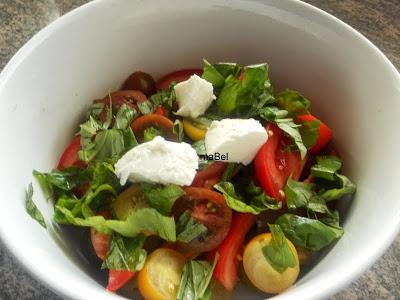 Ensalada caprese a mi manera