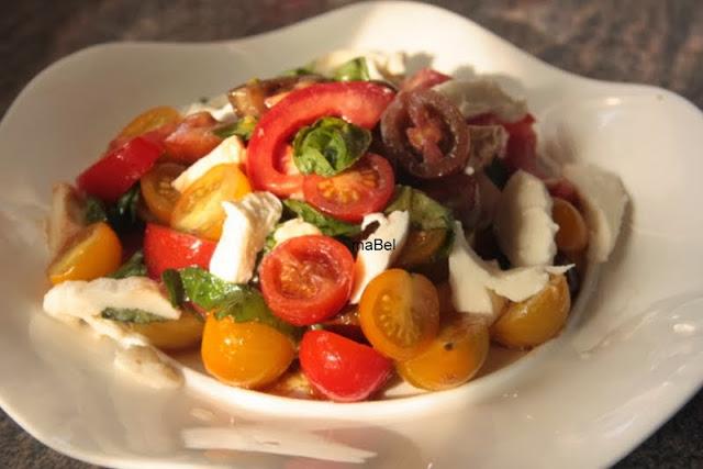 Ensalada caprese a mi manera