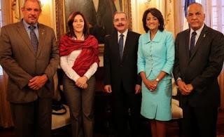 Danilo recibió a Mariela, hija de Raúl Castro.