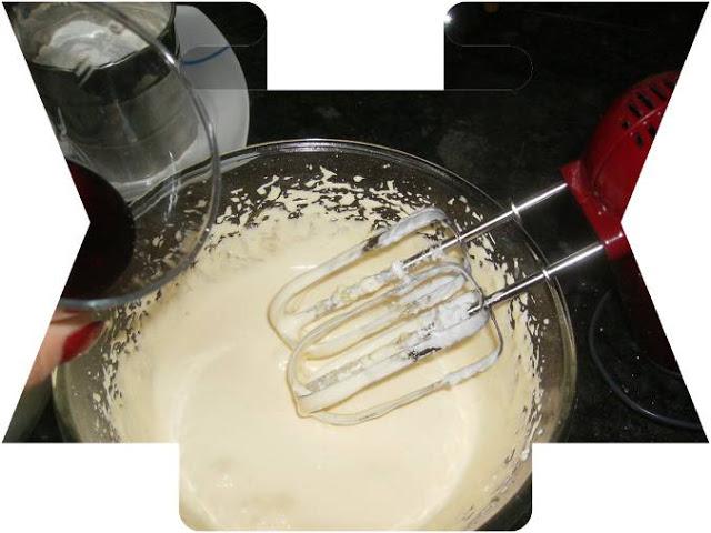 BIZCOCHO  CON  LICOR  DE  FRANBUESA